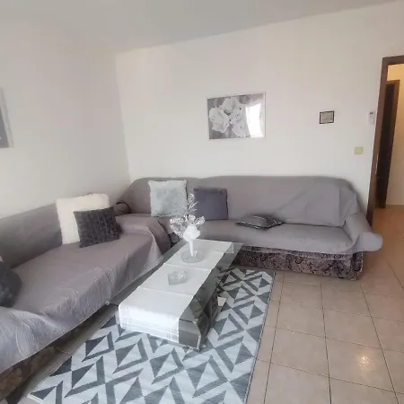 Apartman Petrica *